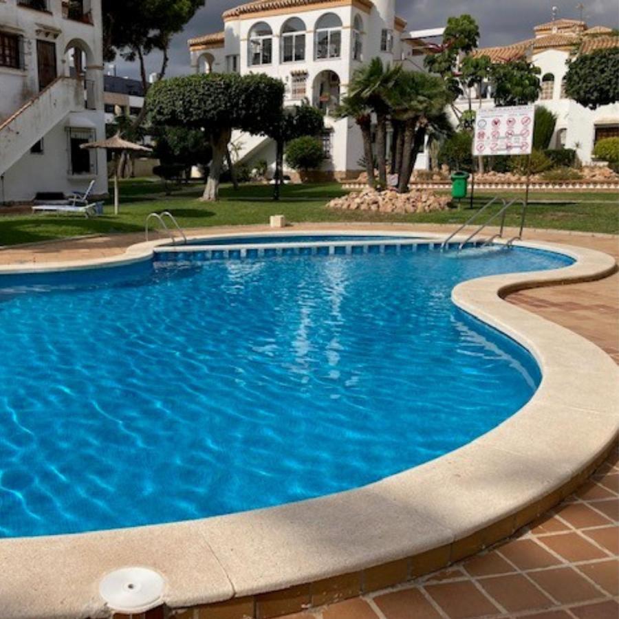 Apartamento 700 Metros De La Playa Playa Flamenca Dış mekan fotoğraf